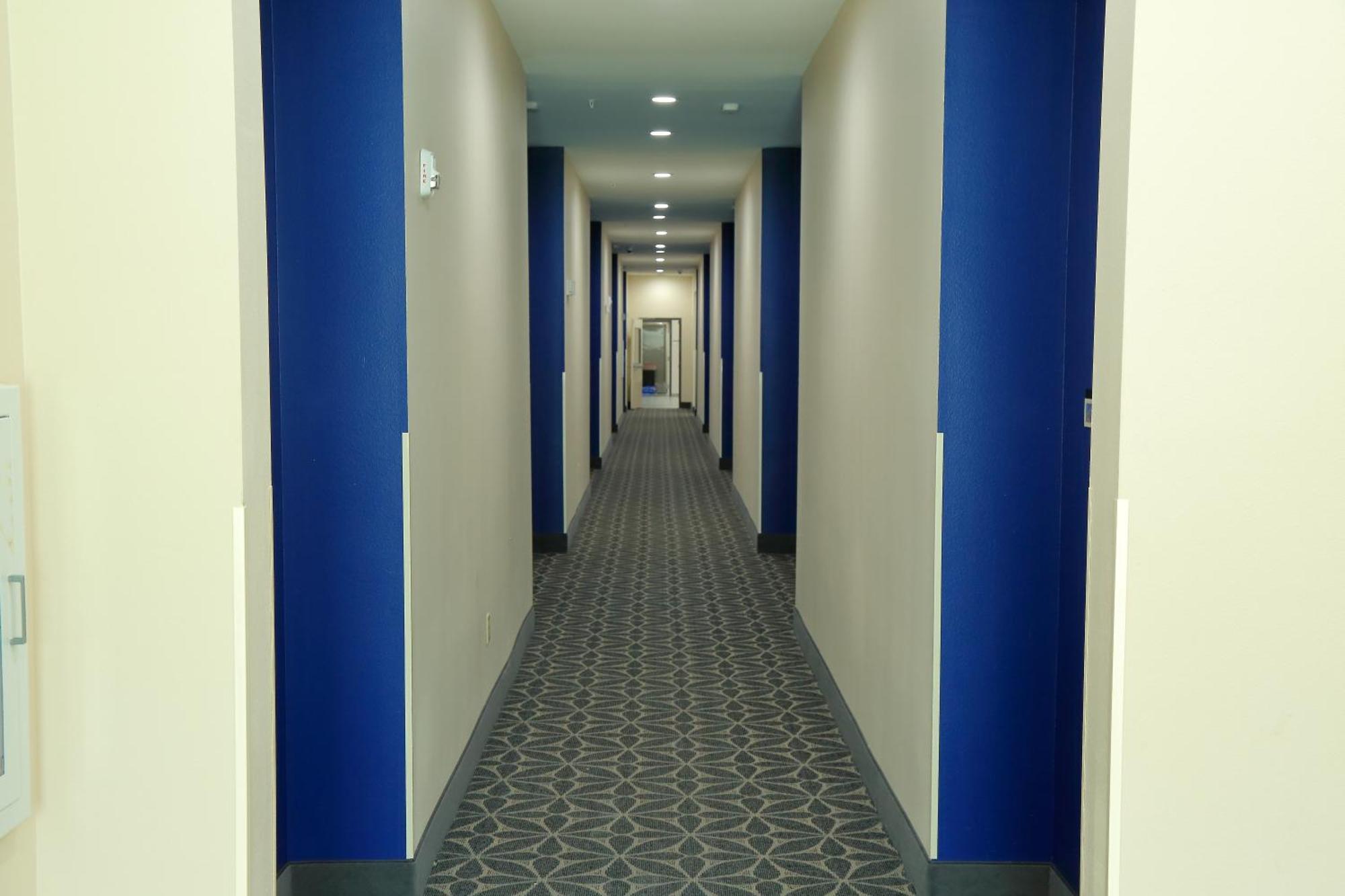 Americas Best Value Inn & Suites-Prairieville Экстерьер фото