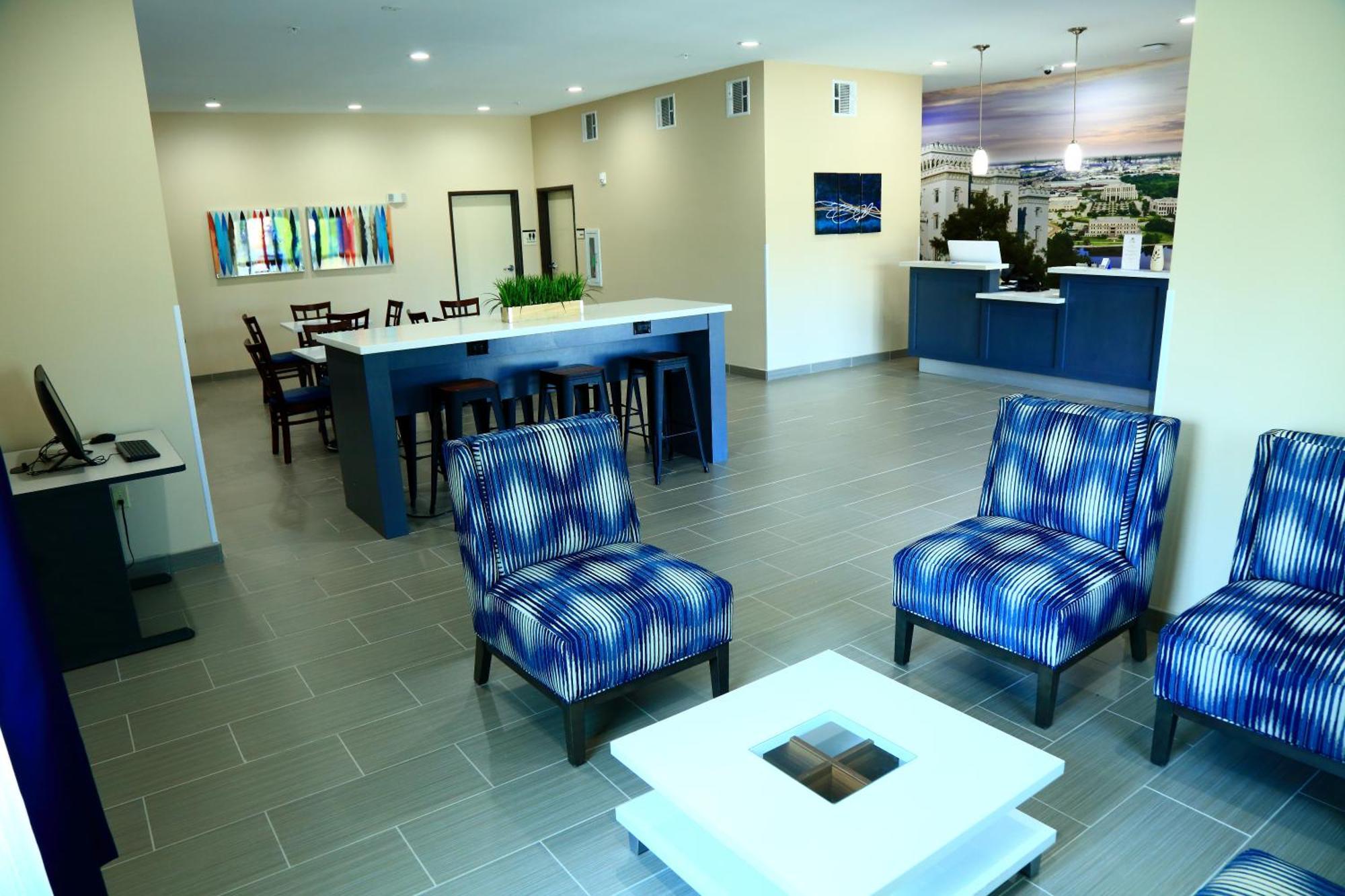 Americas Best Value Inn & Suites-Prairieville Экстерьер фото